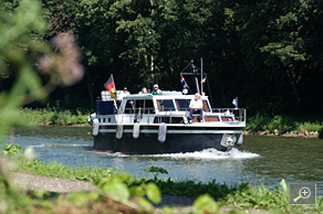 Mit dem Boot auf die Ems